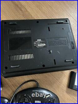 Sega Mega Drive 16-Bit PAL, 2 Controllers, Power Cable, Av Cable & Games Retro