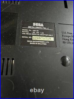 Sega Mega Drive 16-Bit PAL, 2 Controllers, Power Cable, Av Cable & Games Retro