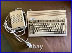 Vintage Commodore Amiga A600 Retro Gaming Pc/console With Power Pack D35