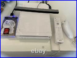 White Nintendo Wii Bundle 200+ Games See Desc GameCube N64 NES Retro Game Boy